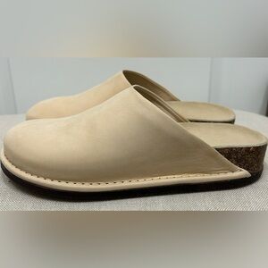 NWOT Jenni Kayne Oiled Leather Moc Clog